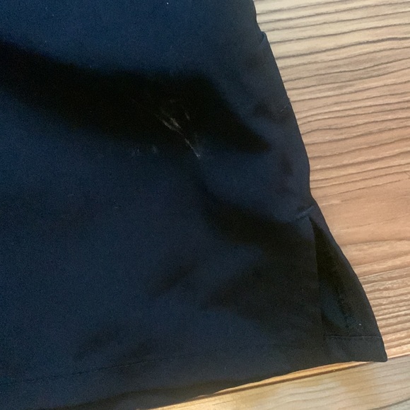 Barco One scrub top size large - Picture 7 of 7